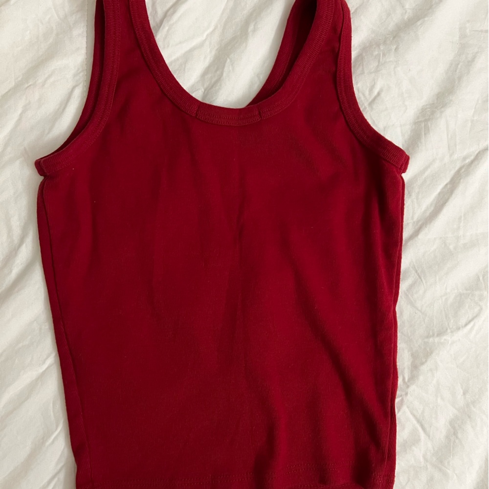 Red tee - Picture 3 of 3